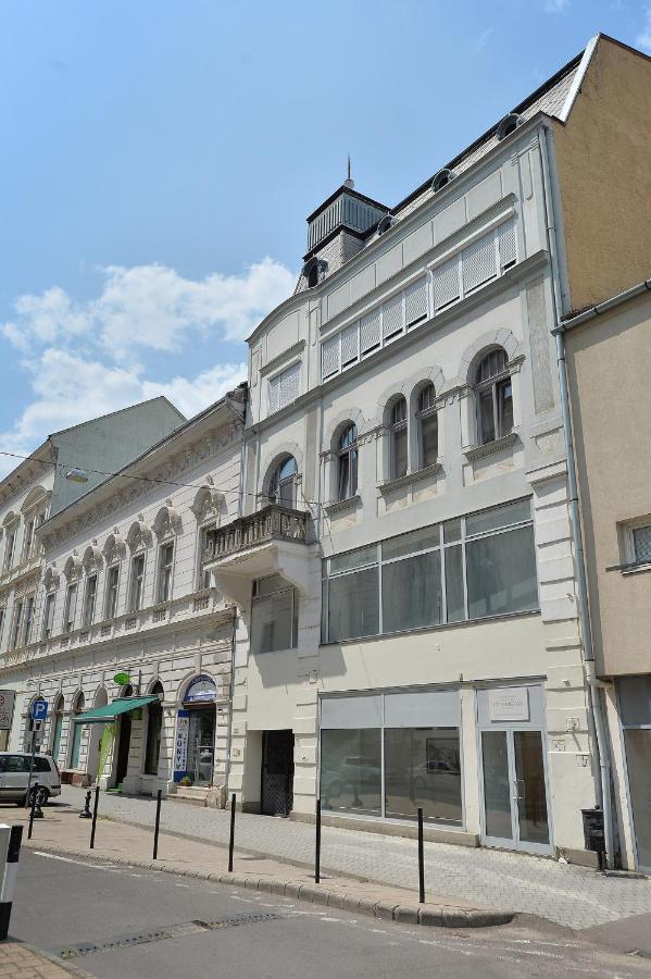 Netta Apartman Eger Exterior foto